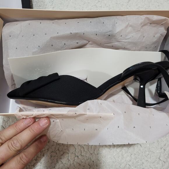 NEW BCBGeneration Women's IPANY-4 Pump Kitten heels SIZE 9.5 Black - Picture 7 of 8